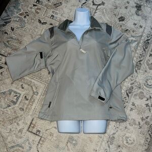 Nike golf half zip cover up jacket womens medium Gray/taupe